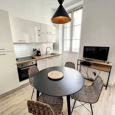 Appartement Lumineux Au Coeur De La Joliette *